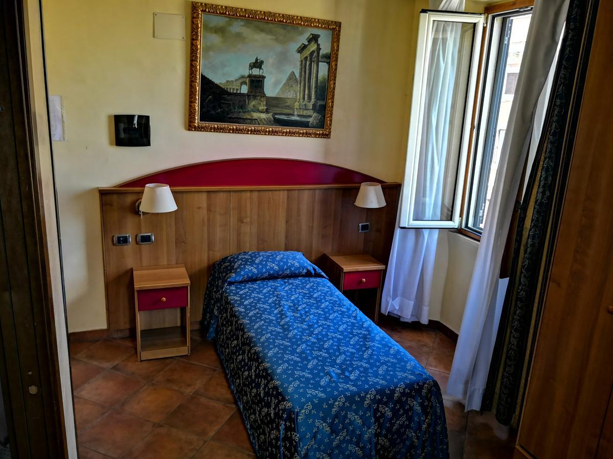 Hotel Mari 1 - Rome — Photos 2